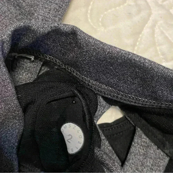 Lululemon Sport Bra - Picture 3 of 6